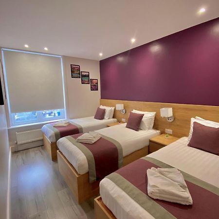 Holtwhites Hotel Енфілд Екстер'єр фото