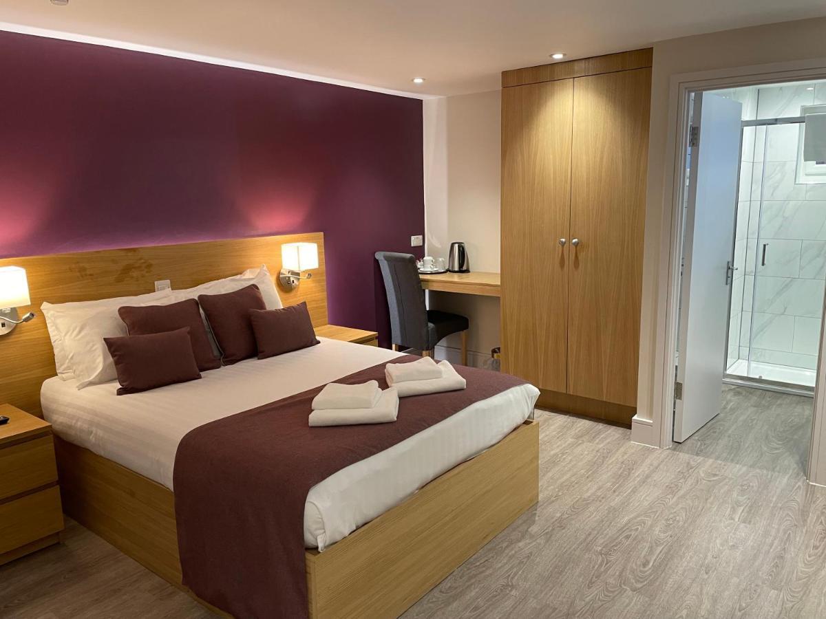 Holtwhites Hotel Енфілд Екстер'єр фото