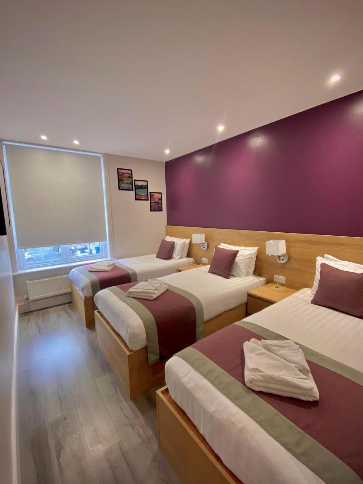 Holtwhites Hotel Енфілд Екстер'єр фото